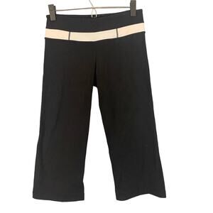 Lululemon Black Wide Leg Groove Capri Cropped Workout Leggings Women Sz 6